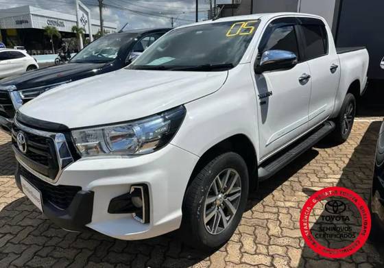 TOYOTA HILUX 2.7 SRV 4X2 CD 16V FLEX 4P AUTOMÁTICO